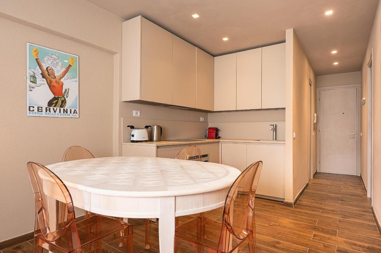 Hemeras Boutique Homes : Apartment 200M From The Skylift Breuil-Cervinia Exterior photo
